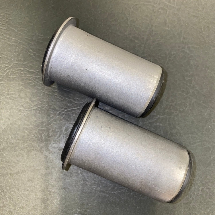 8 each- Bushing Sleeve, Control Bracket; Hummer ; 12506949 5365015663907 869370