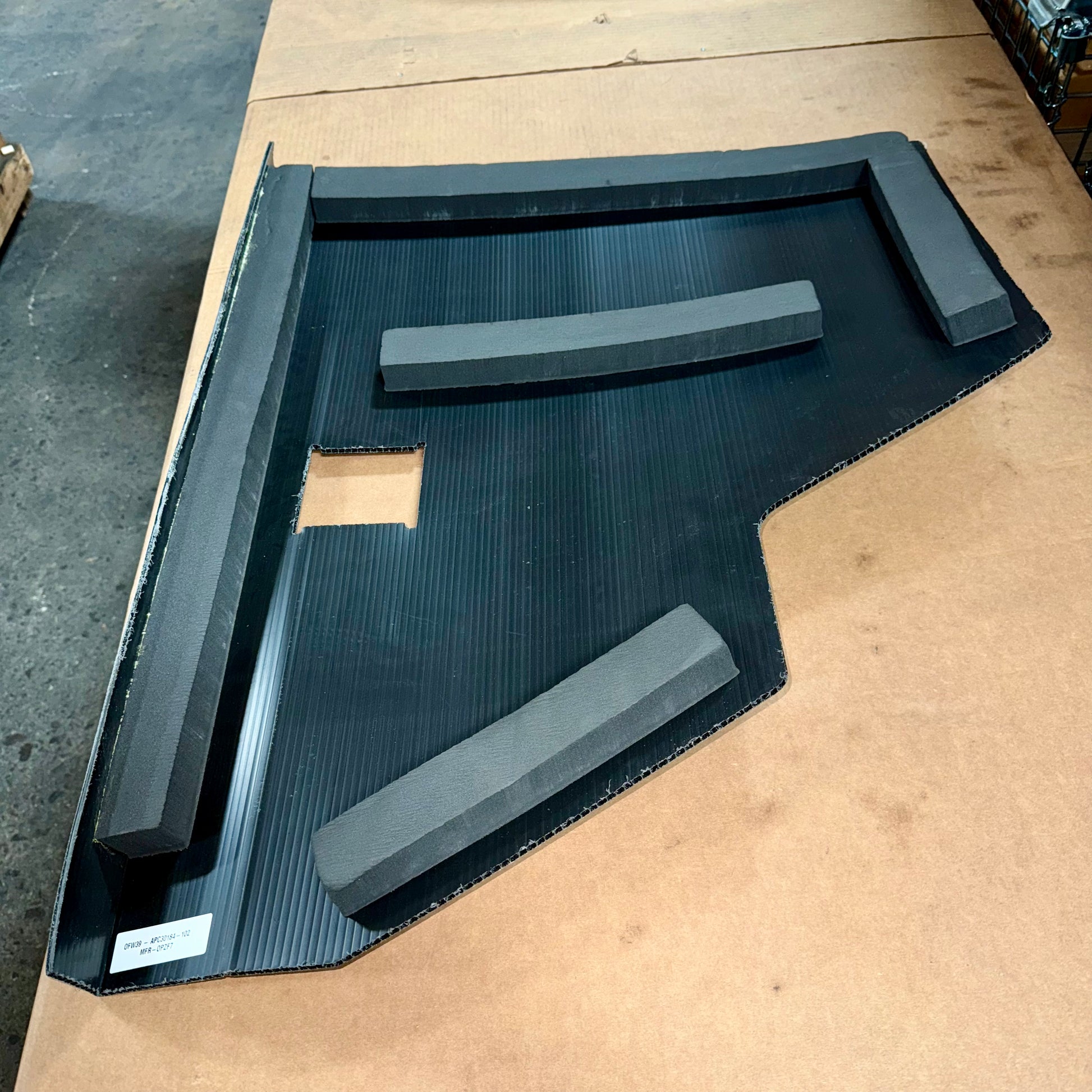 Panel, Interior 2510015556354 APC30184-102