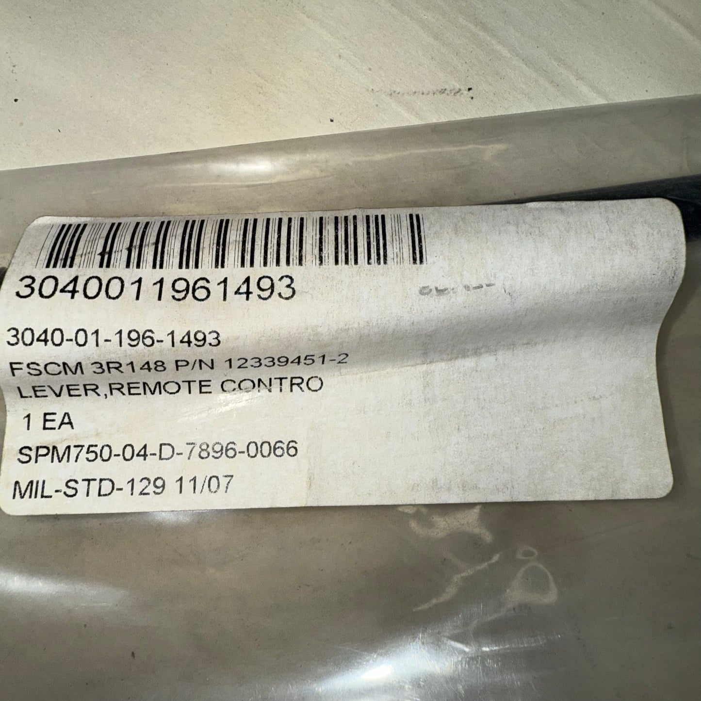 Tube/Lever Remote, Latch(Rear-RH){X-Door} 3040-01-196-1493
