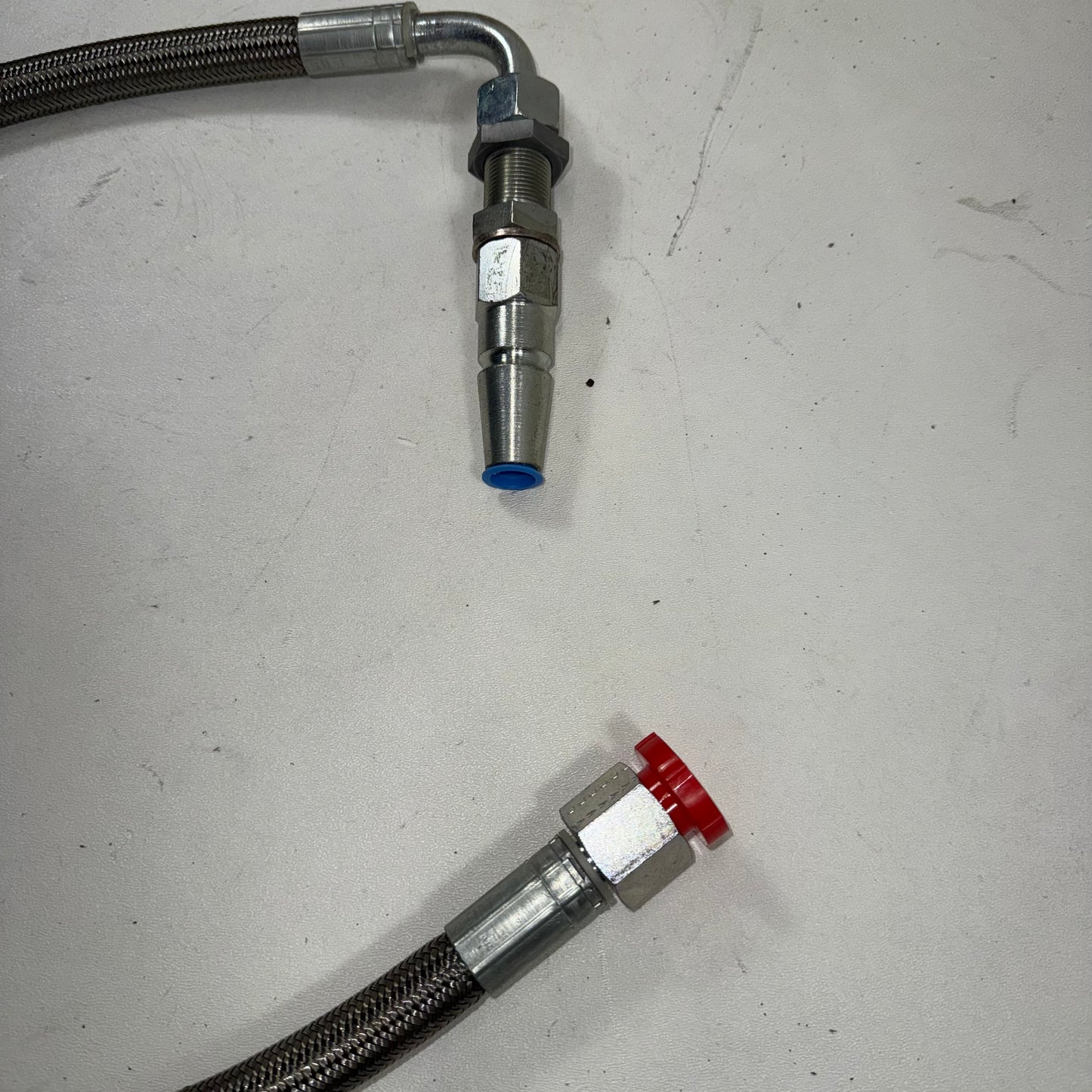 Hose, Assembly 4720-01-557-6373 R0069397