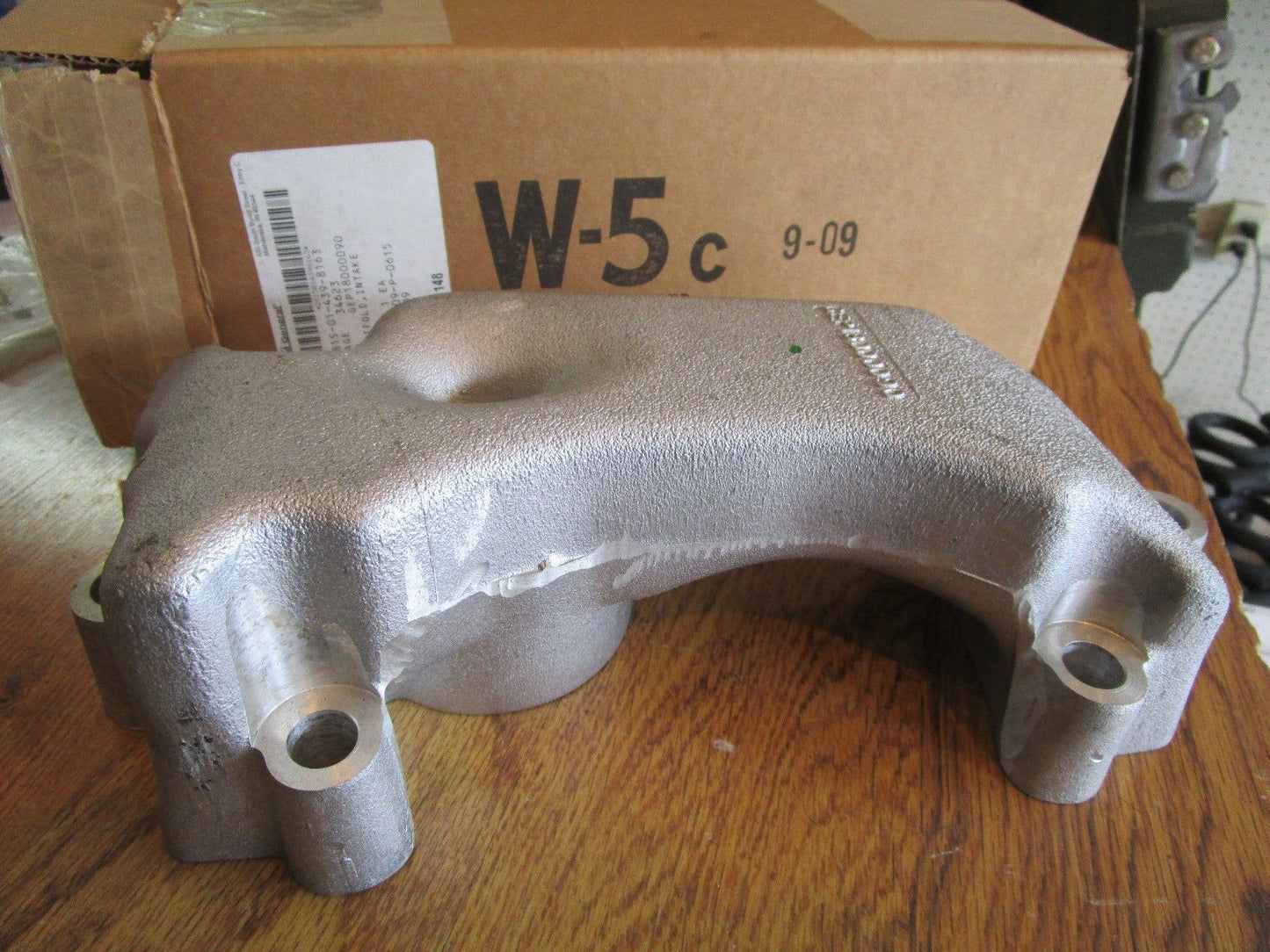 MANIFOLD, INTAKE, CROSSOVER(6.5L-T) 2815014398163 , GEP18005139 , RCSK17829 , GEP18000090