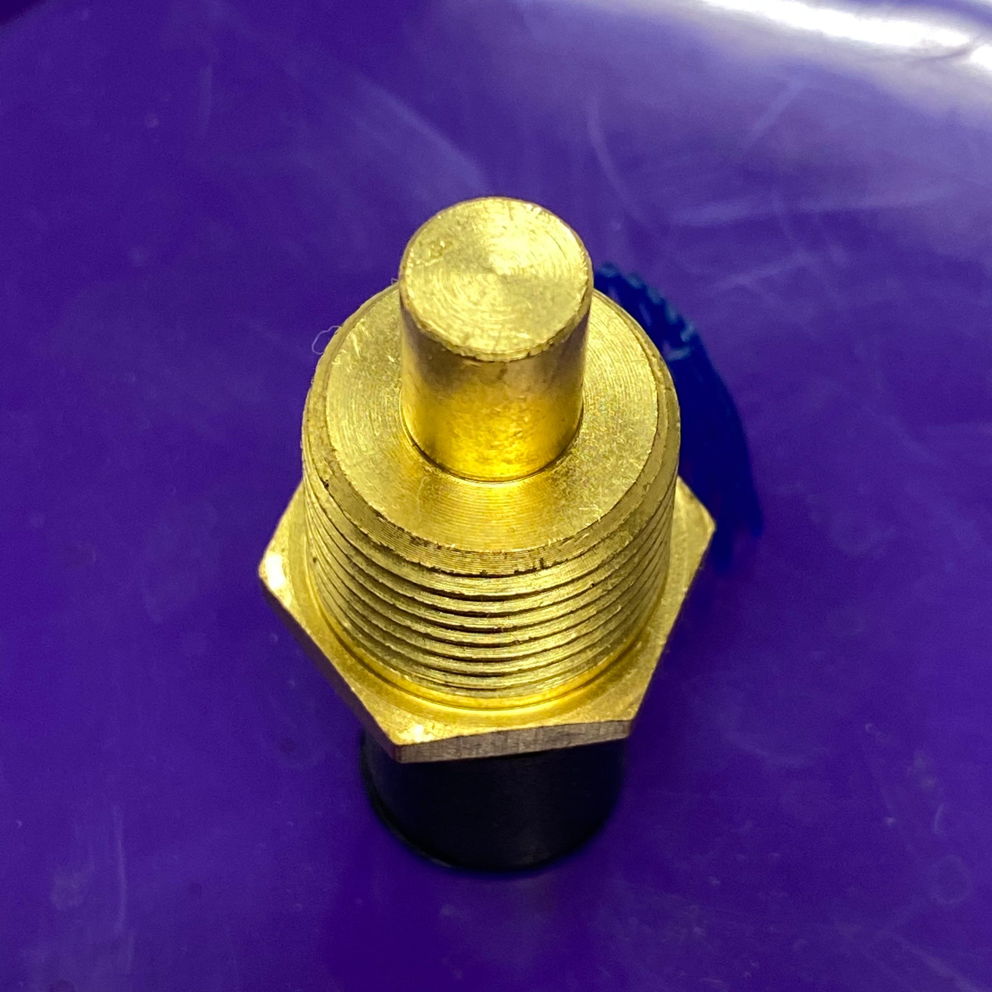Temperature Sending Unit ; M939 M35 M809 ;  6685-00-814-5271  MS24537-1  7389566
