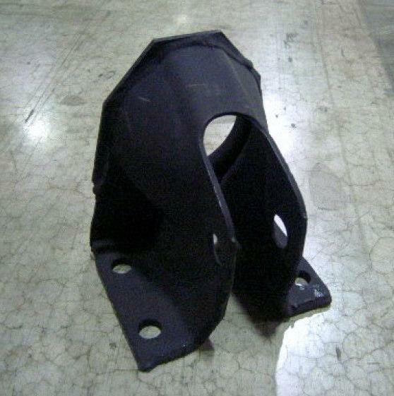 BRACKET , REAR-UPPER SPRING/SHOCK ; Hummer ; 12338190 5589107 2540012035664