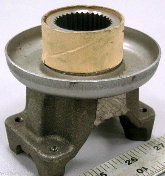 YOKE & SLINGER , OUTPUT FRONT TRANSFER, MIL. HUMMER ; 2520-01-168-7878 ; 5740013