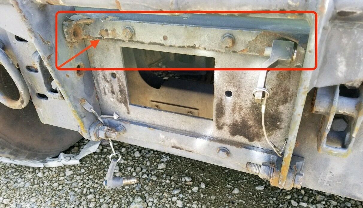 Bracket, Quick Release(Brush Guard to Bumper) Hummer ; 5340-01-466-1978 12460280