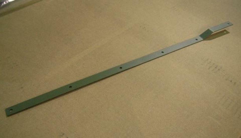 RETAINER, REAR HOOD, BEZEL ; Mil. Hummer ; 2590-01-261-2636 12338904 5591314