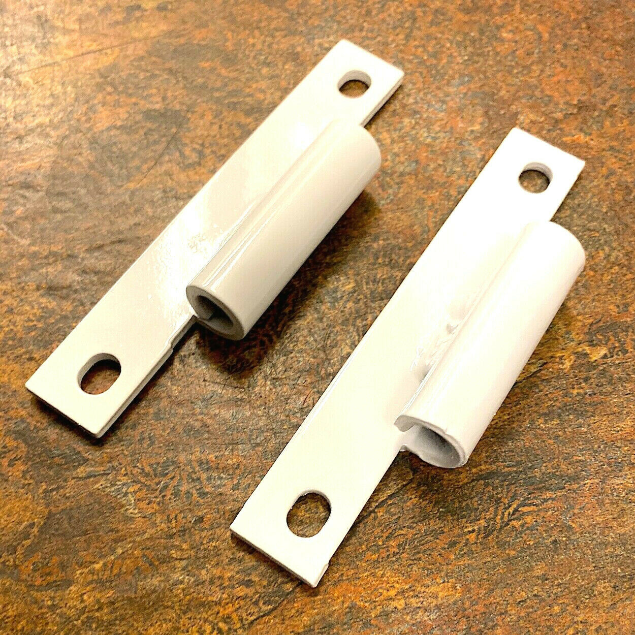 2 each- White- Hinges, X-Door or Soft Door- Bodyside; Hummer; 12338650-2 5575449