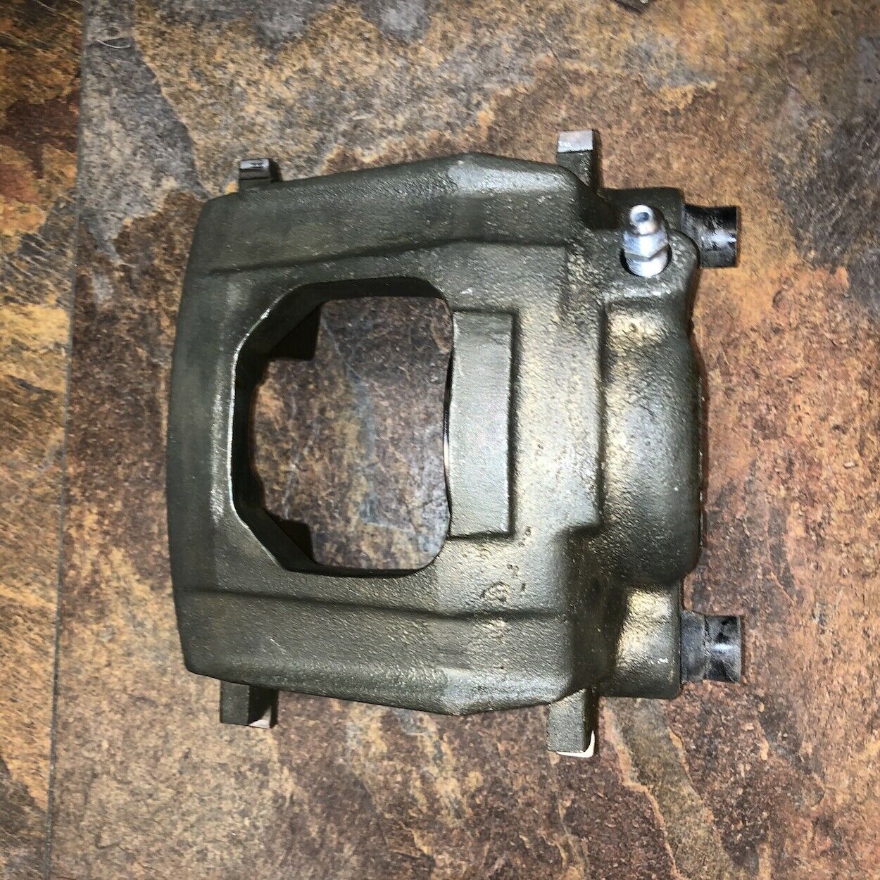 Front Brake Caliper - LH; Mil. Hummer  H1; 2530-01-484-9573  103700-10  5745454