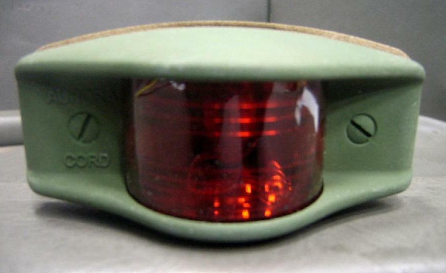 LED-24V , Side Marker Light, 383 Green Housing, Red Lens; Ref#: 12446845-2