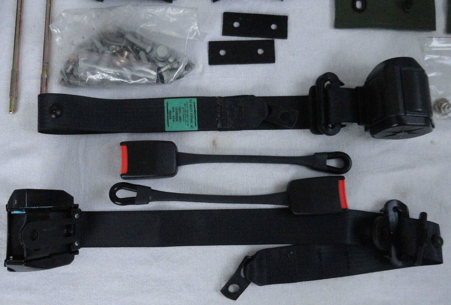 Mil. Hummer M998 - 3 POINT SEAT PARTS KIT ; 57K0202 or 2540-01-387-4018