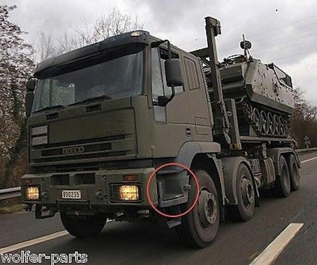 FOOTSTEP , LEFT HAND (DRIVER SIDE) ; Iveco Truck ; 98466162 , 2997121