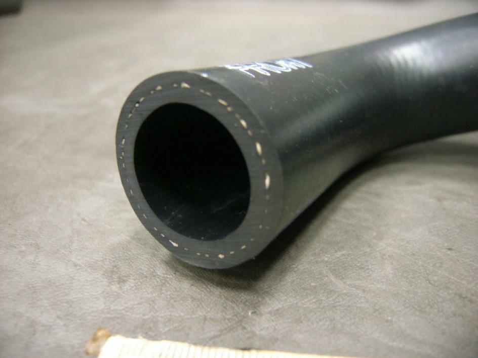 Hose, Preformed CDR Valve to Oil Filler Tube ; Mil. Hummer M998 ; 12340332 5588701