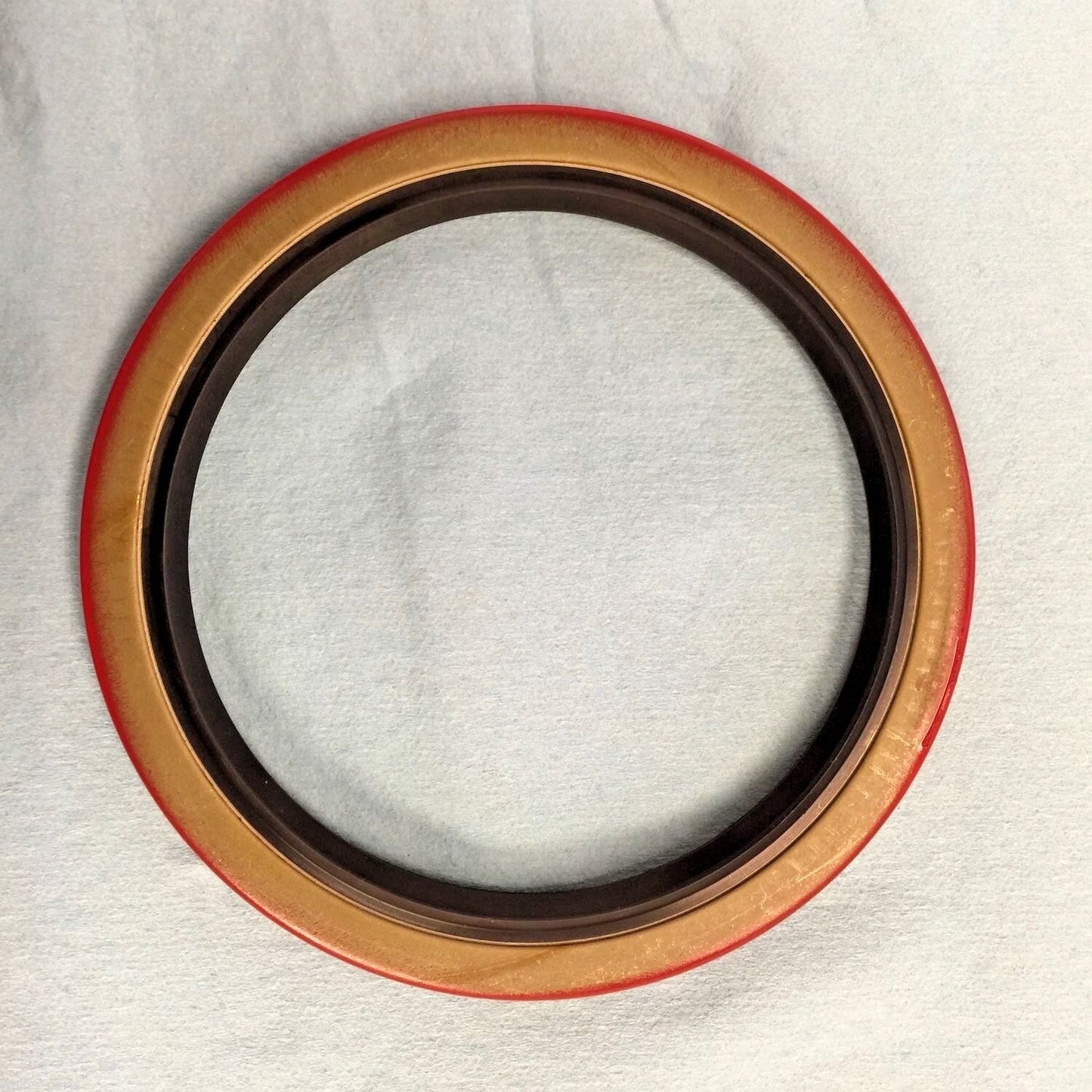 4 each per lot- SEAL ; HEMT T ; 1367260 415938 21284FX 1367260 5330-01-164-8552