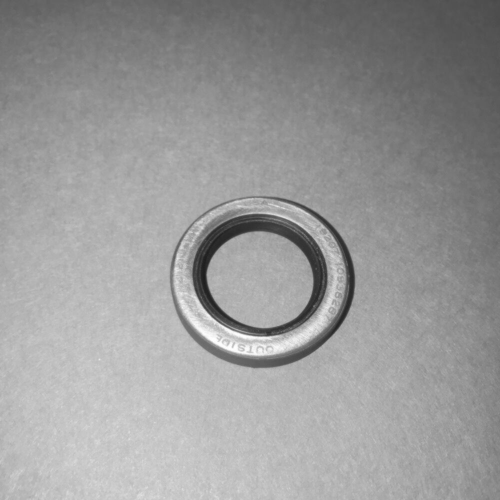 SEAL for Transfer Case Shaft ; G744 M809 5TON ; 5330-00-571-7052 10938287