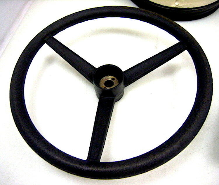 STEERING WHEEL ; H1 Mil. HUMMER ; 5577862 12446803 2530-01-411-2729 82-273A1