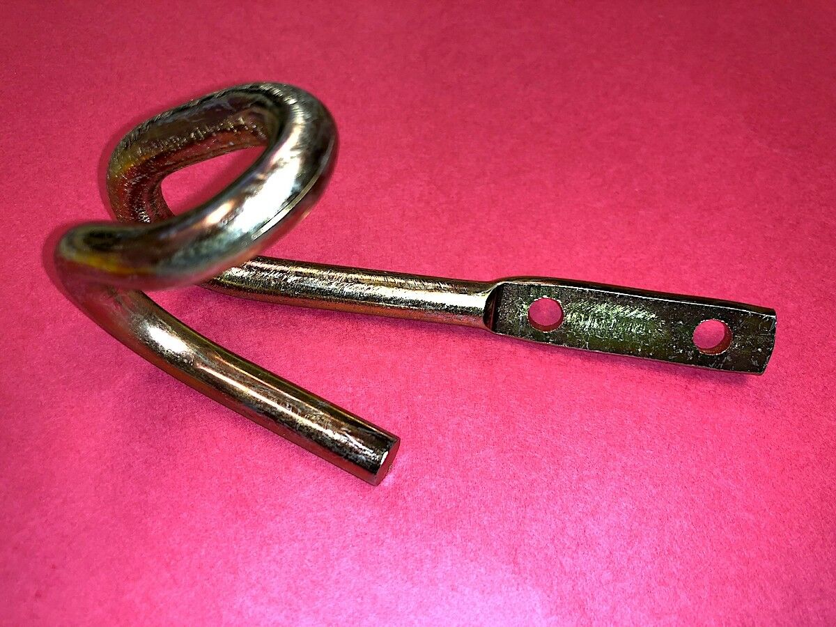 2 each - HOOKS , CARGO ; 7064246 7366147 7001021 7348688 12314105