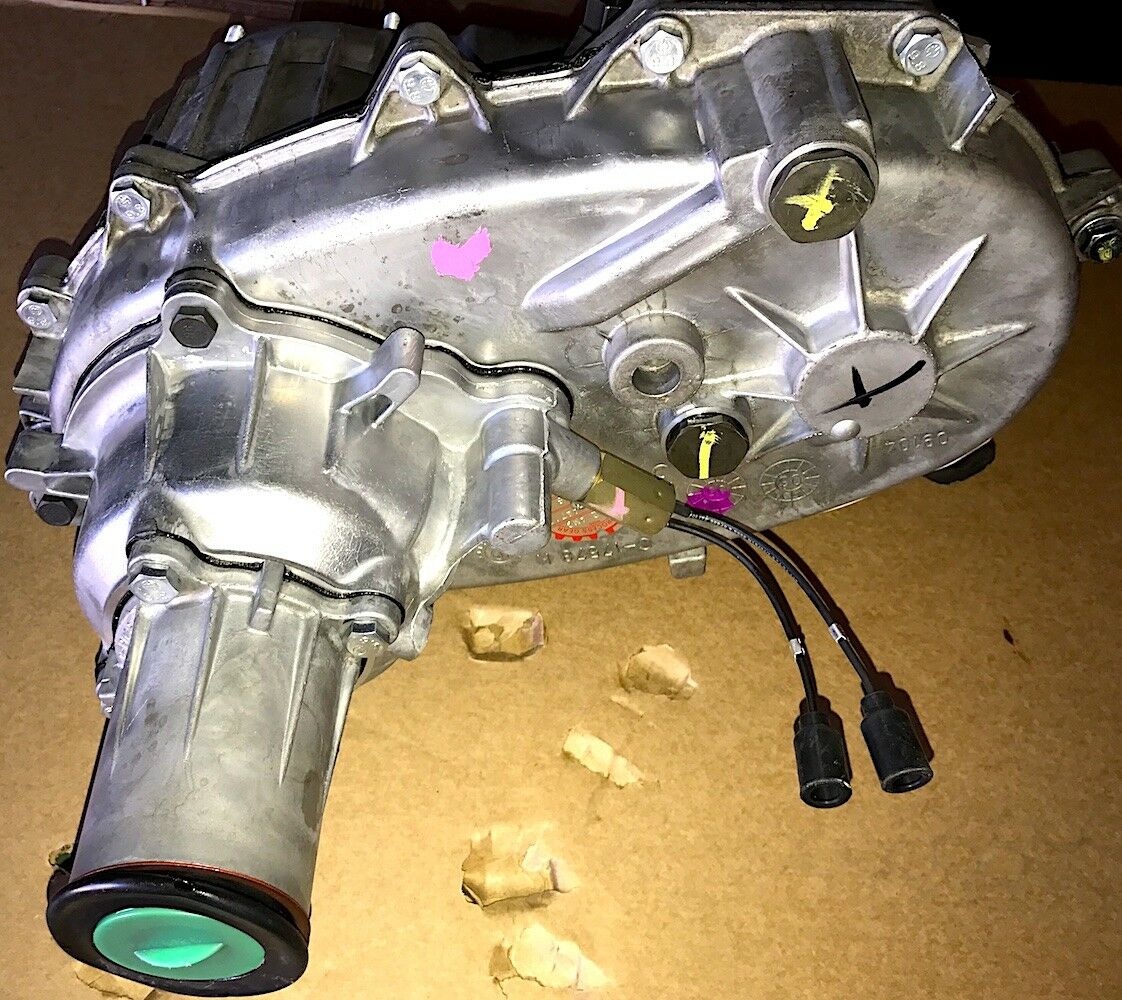 New TRANSFER CASE 242 ; Mil. Hummer ; EC12447125 6005789-A 21908 2520014092512