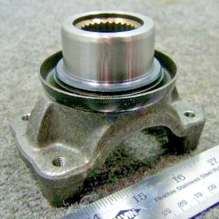 YOKE , INPUT REAR DIFFERENTIAL ; Humvee H1 ; 2520-01-432-3492 5937525 5936880-E