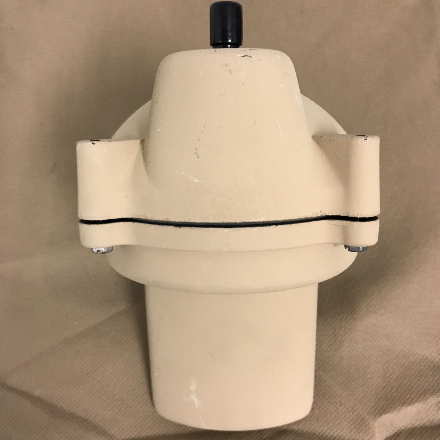BLACKOUT LIGHT 28V; M113 , M939 , M1117 ; 12360910-1 , 6220-01-300-3643 , 217655