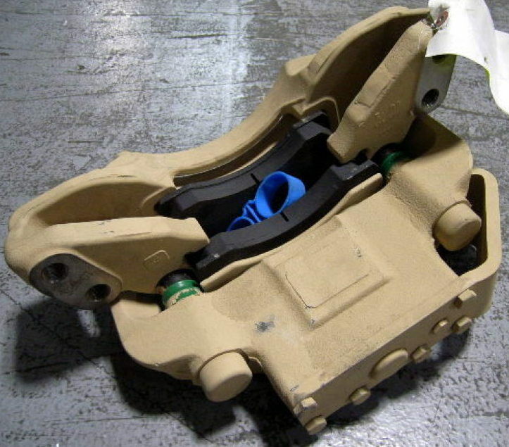 AIR DISC BRAKE CALIPER ; BAE CAT MRAP ; 757011020E ; 2530-01-557-6565 ; 93334