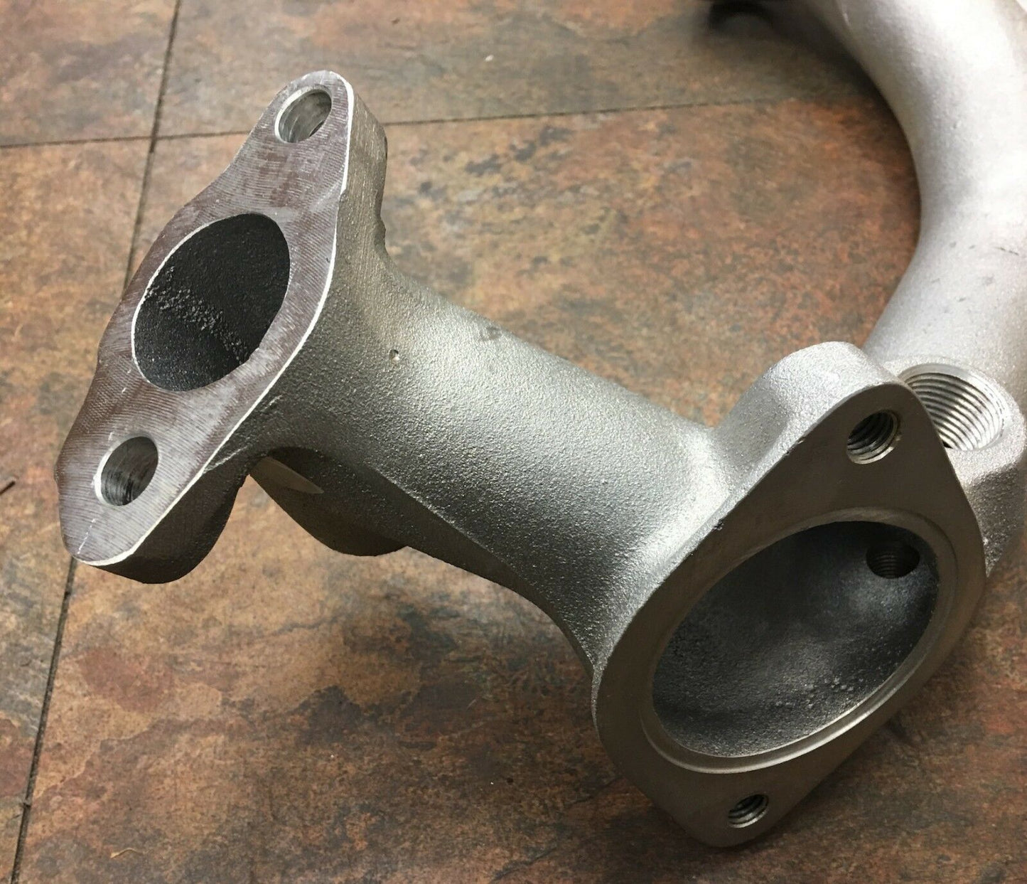 Water Outlet, Crossover, 6.2L; Humvee Hummer ; 2930-01-188-3682 5740077 23500012