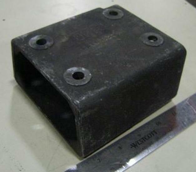BRACKET , ENGINE MOUNT , RH ; M998A1 H1 HUMMER ; 12480690 2510-01-589-4669