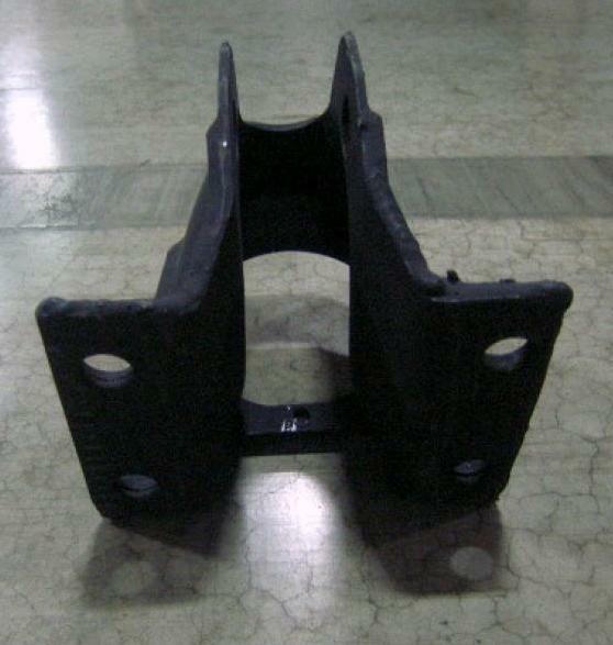 BRACKET , REAR-UPPER SPRING/SHOCK ; Hummer ; 12338190 5589107 2540012035664