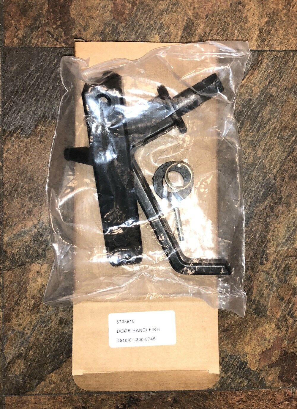 Right-Hand Handle Kit , Soft Door ; M998 Mil. Hummer ; 2540-01-300-8745 5705618