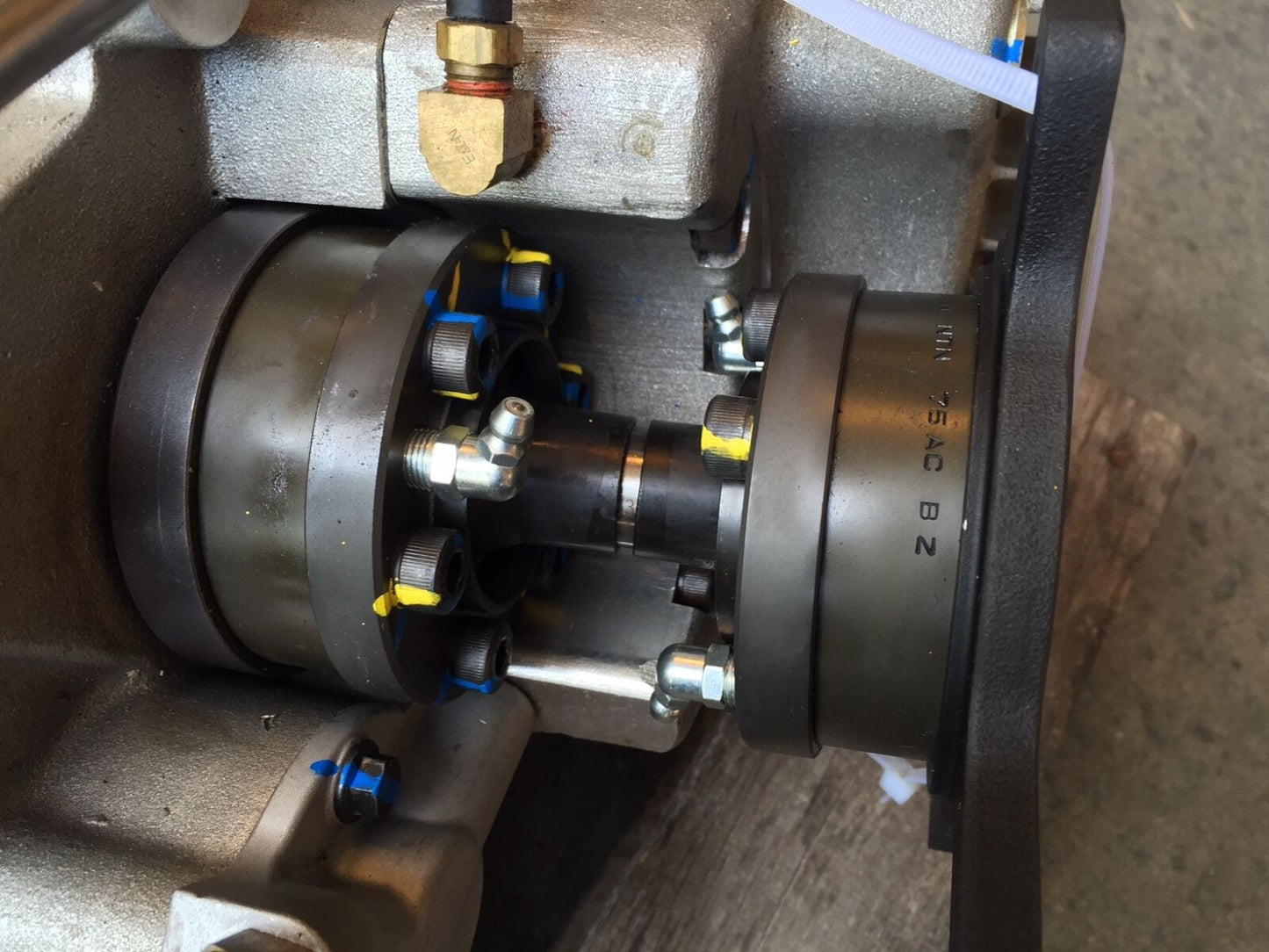 GEARED FAN DRIVE ASSEMBLY ; 12K M1114 M1152 ; 6044183 6039863 2930-01-576-9904