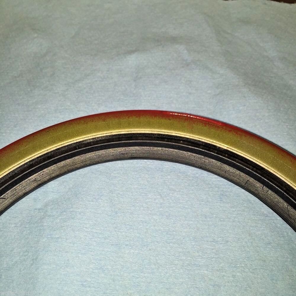 4 each per lot- SEAL ; HEMT T ; 1367260 415938 21284FX 1367260 5330-01-164-8552
