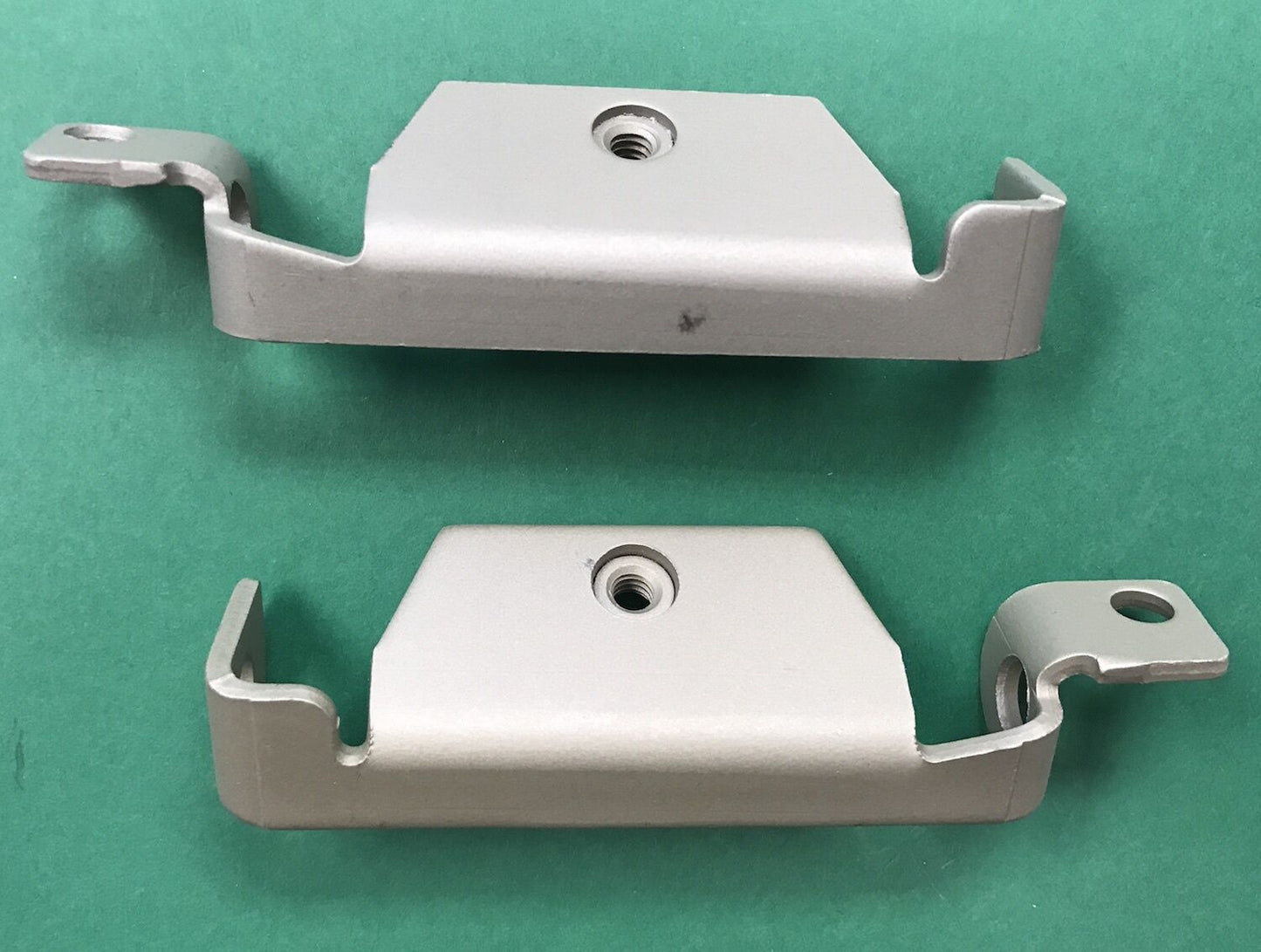 Bracket Set for Parking Brake, LH&RH; MIL. HUMMER; 12342965 (RH) & 12342966 (LH)