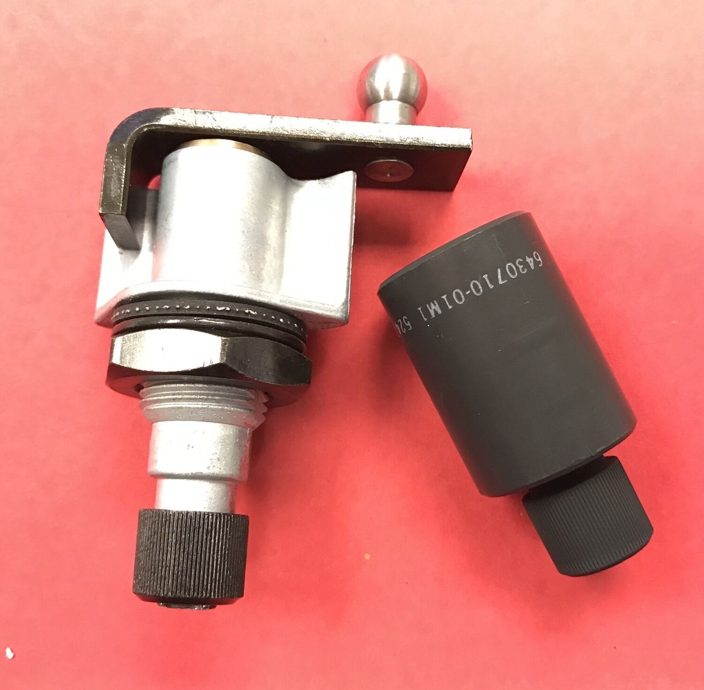 EXTENSION SHAFT & WIPER PIVOT KIT; M1114 ; 6430710-01M1 + 12340660