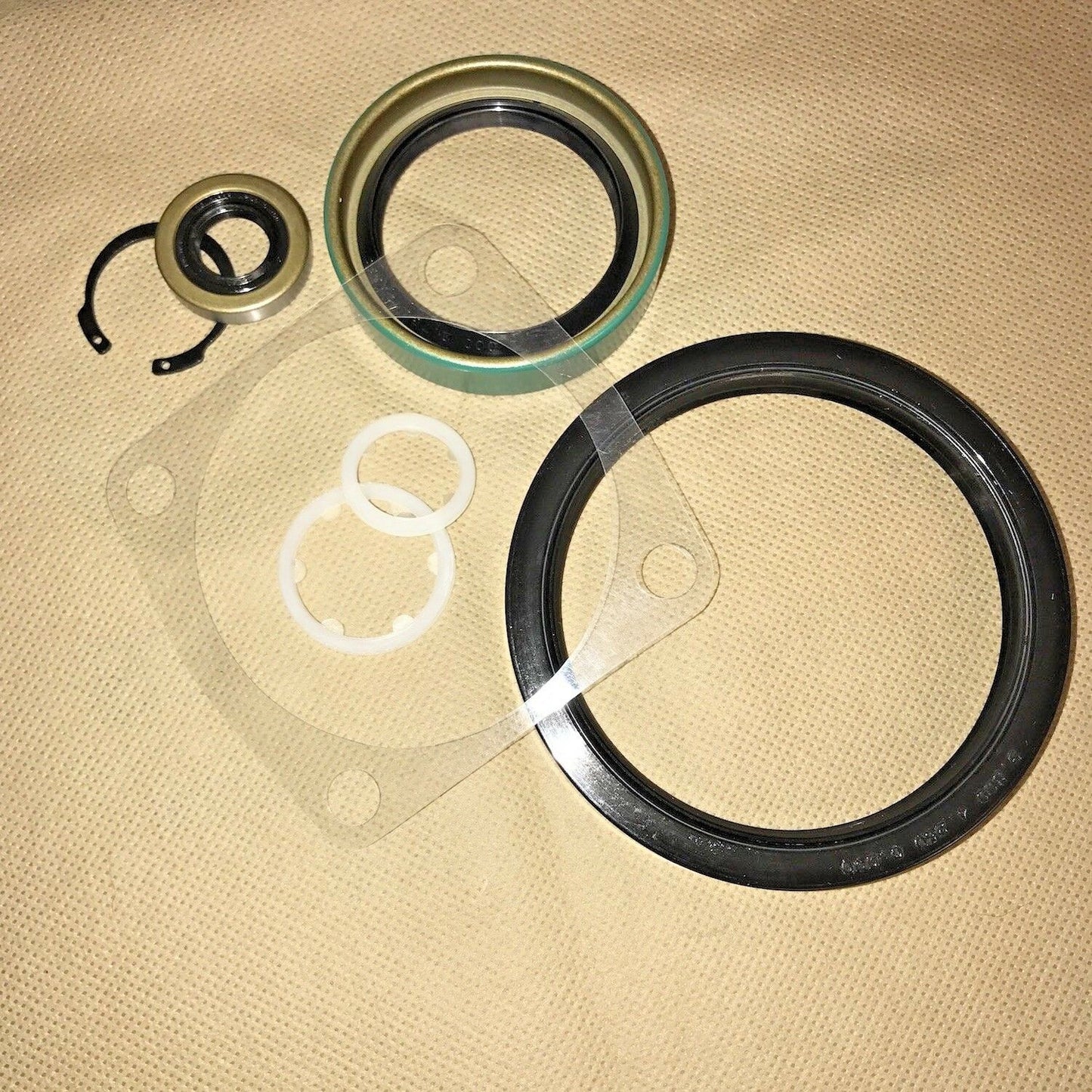 *4 Kits* Reseal / Gasket for CTIS Geared Knuckle Hubs ; Mil. Hummer ; 5745692