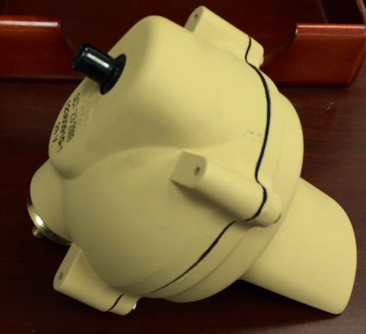 BLACKOUT LIGHT 28V; M113 , M939 , M1117 ; 12360910-1 , 6220-01-300-3643 , 217655