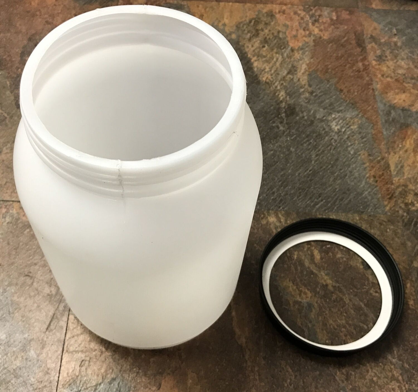 BOTTLE & LID (no pump) for WINDSHIELD WASHER ; 12375625 & 12375627 ; M939 , M915