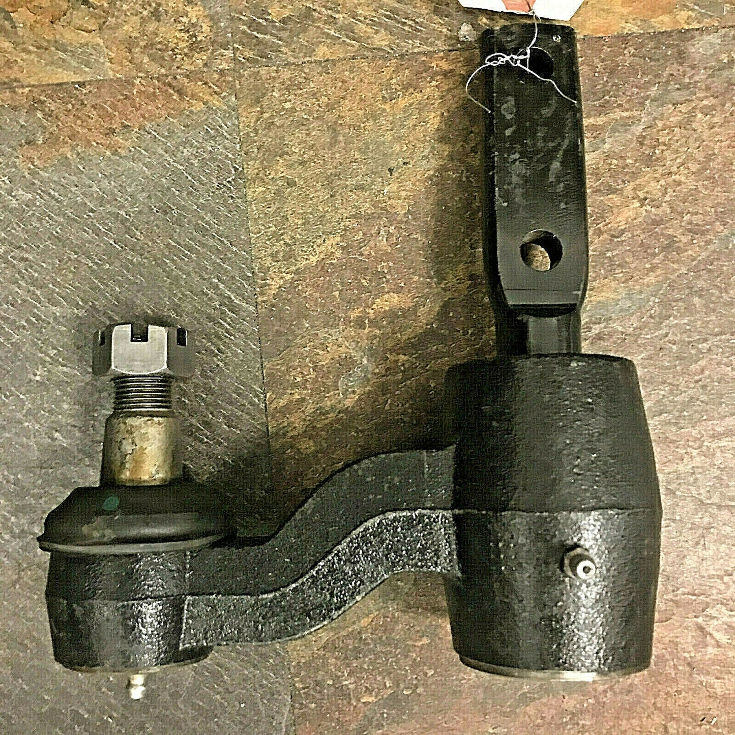 HEAVY IDLER BRACKET ; Humvee M1151A1 M1152A1 ; 6028683 2530015661514 SE80289