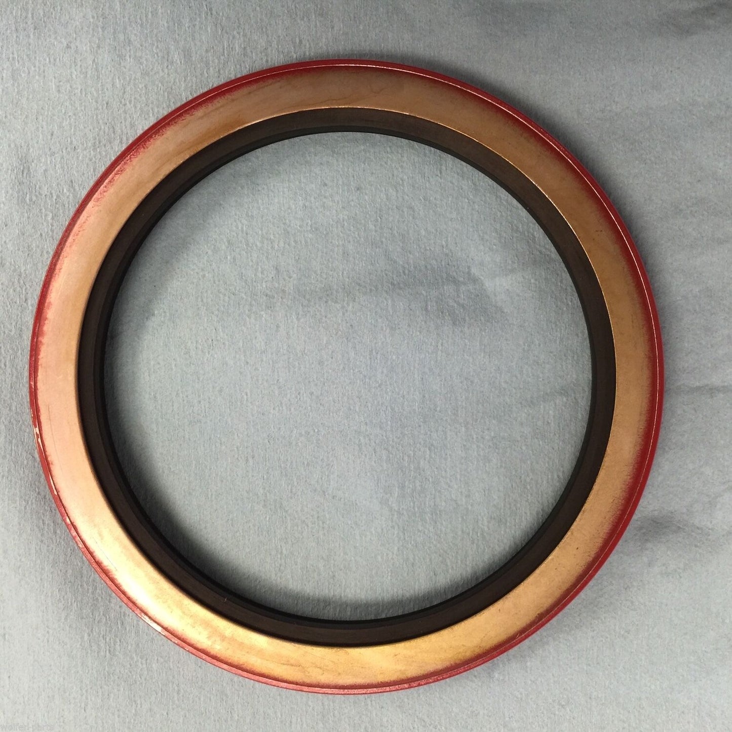 OIL SEAL ; M977 M916A1 M916A2 ; 1367260 415938 21284FX 1367260 5330-01-164-8552