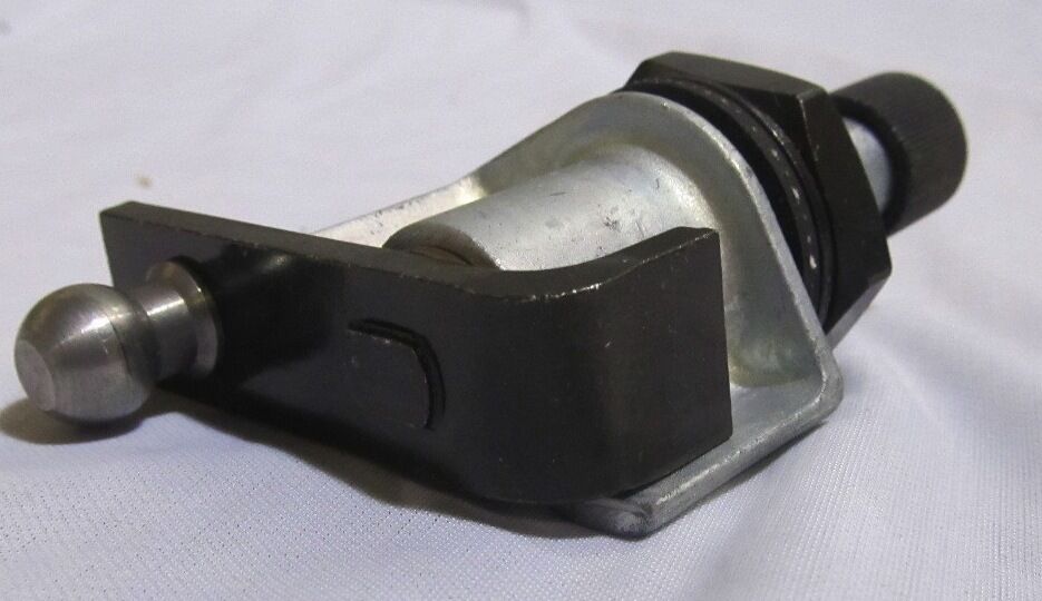 PIVOT ASM , WINDSHIELD WIPER ; M998 Humvee ; 12340660 2540-01-422-0253 5585157
