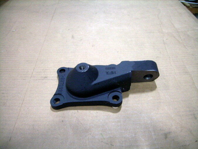 COVER, CTIS STEERING-BRACKET LF&RR; Mil. Hummer ; 6005121 2530014338702 TJEP0718