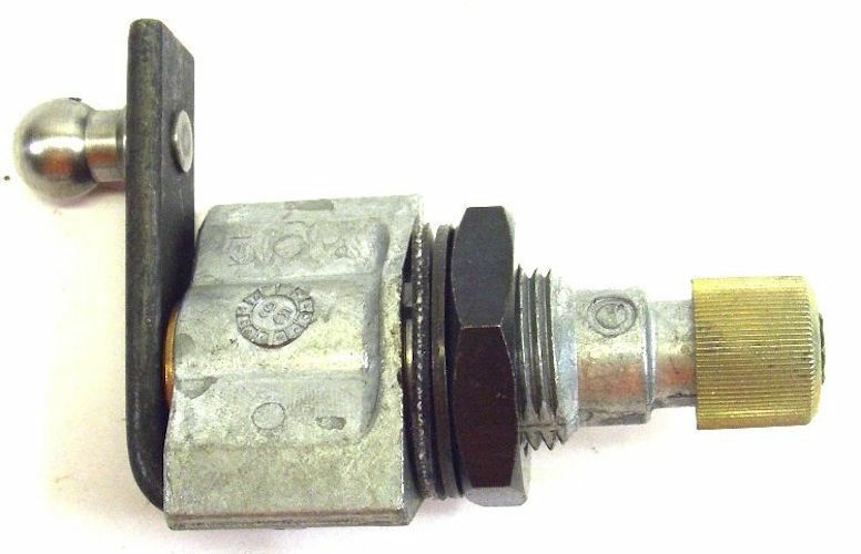 PIVOT ASM , WINDSHIELD WIPER ; M998 Humvee ; 12340660 2540-01-422-0253 5585157