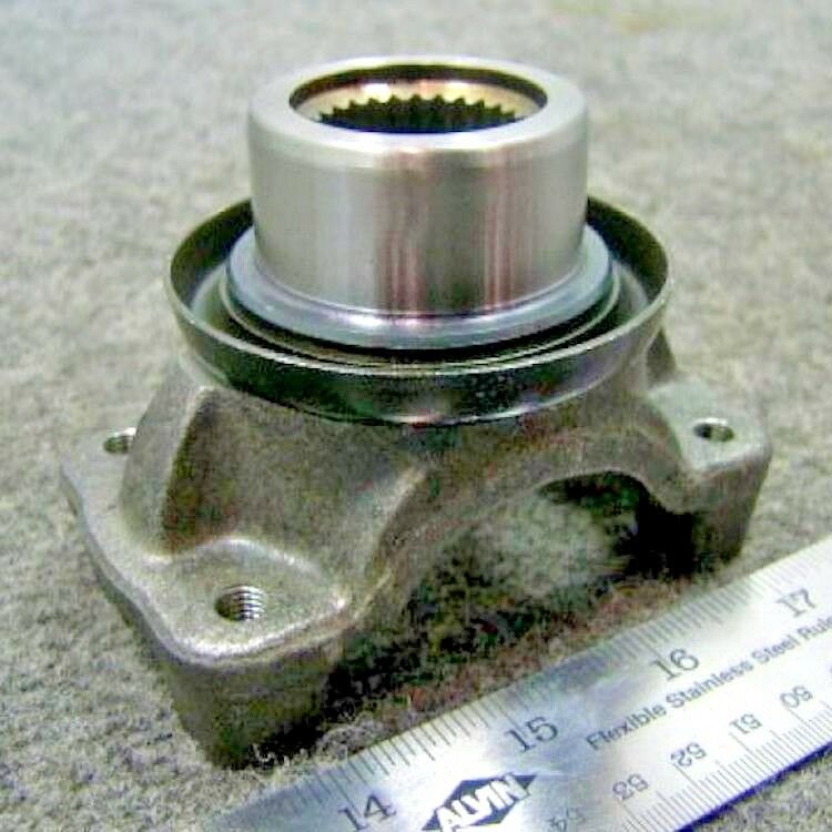 YOKE , INPUT REAR DIFFERENTIAL ; Humvee H1 ; 2520-01-432-3492 5937525 5936880-E