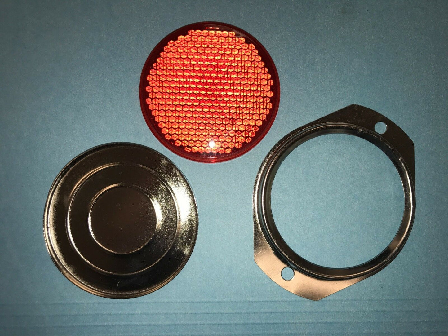 4 each - Reflectors - RED ; MIL. HUMMER M998 ; 12342500-1 9905-01-478-4267