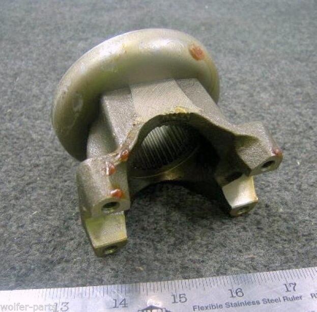 YOKE & SLINGER , OUTPUT FRONT TRANSFER, MIL. HUMMER ; 2520-01-168-7878 ; 5740013