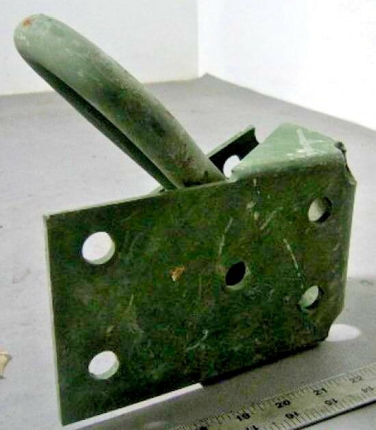 BRACKET , FRONT TIE-DOWN , RH ; Humvee Hummer M1114 ; 2590-01-412-7564 12447092