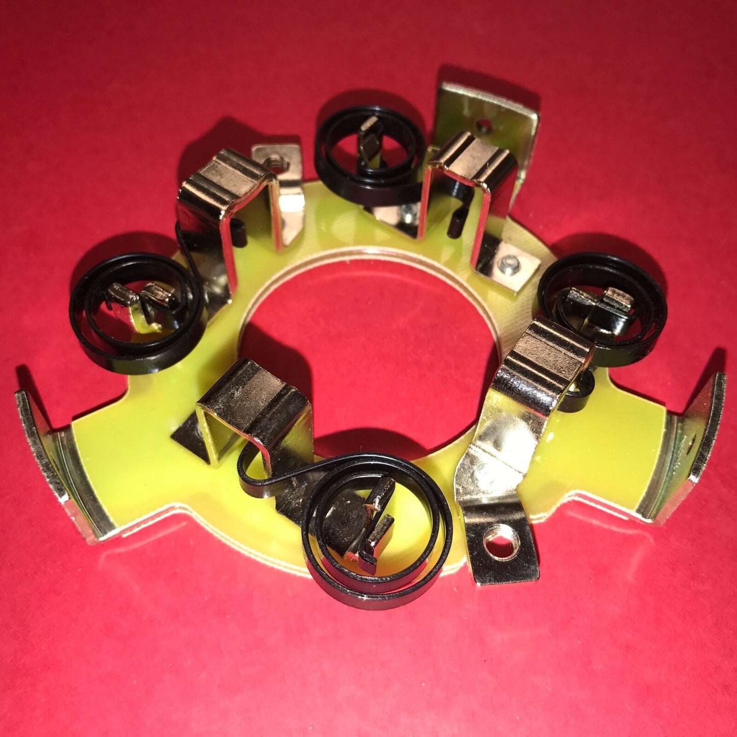 HOLDER , BRUSH PLATE ; HUMMER STARTER ; MFY-1064B , 4N4691 , 5977-01-324-6323