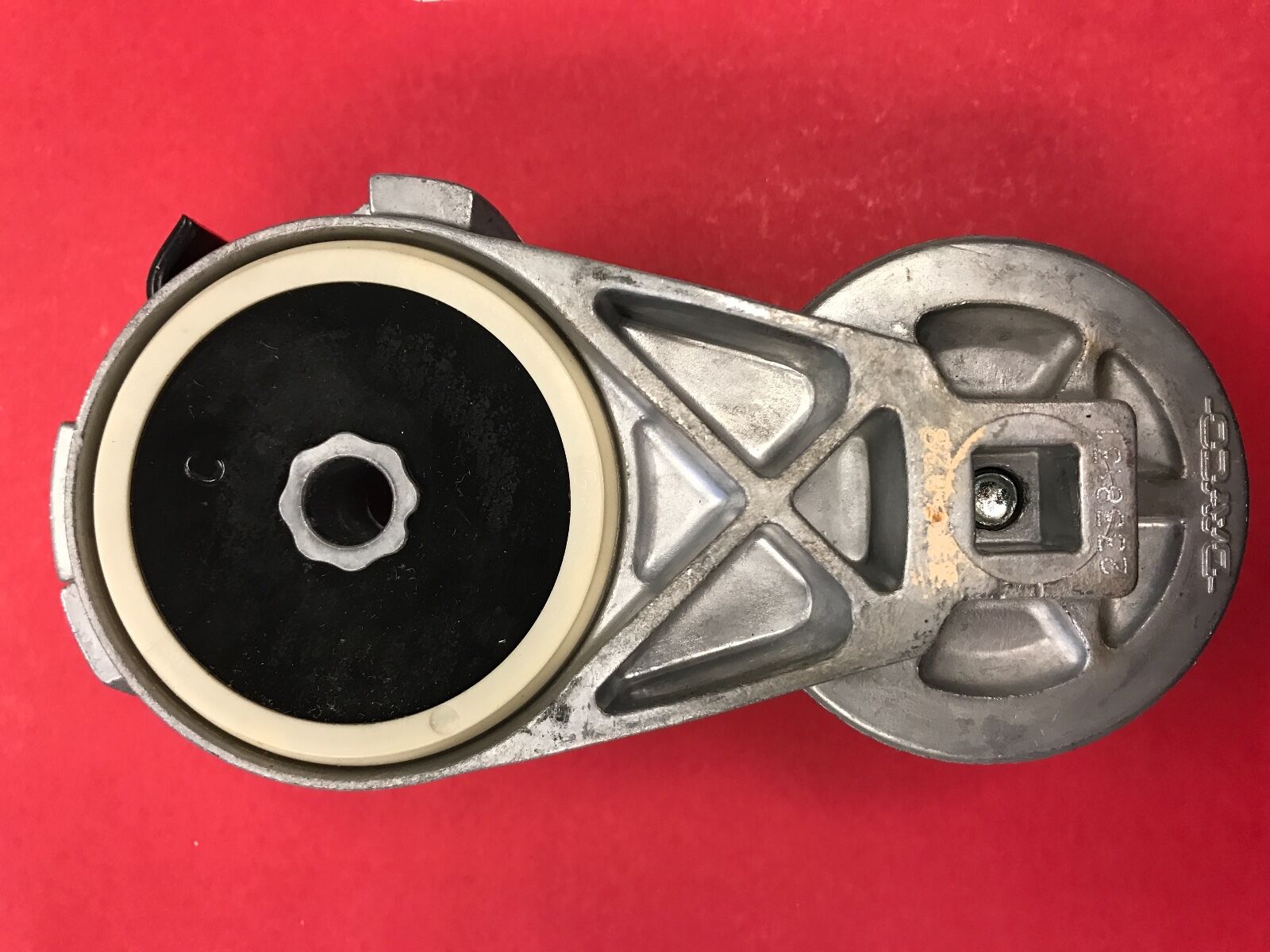NEW Belt Tensioner ; Chevrolet , GMC , Freightliner ,1994-2008 ; 89441 , 3104028