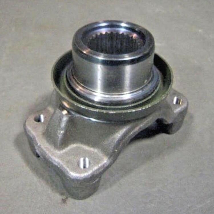 YOKE , INPUT REAR DIFFERENTIAL ; Humvee H1 ; 2520-01-432-3492 5937525 5936880-E