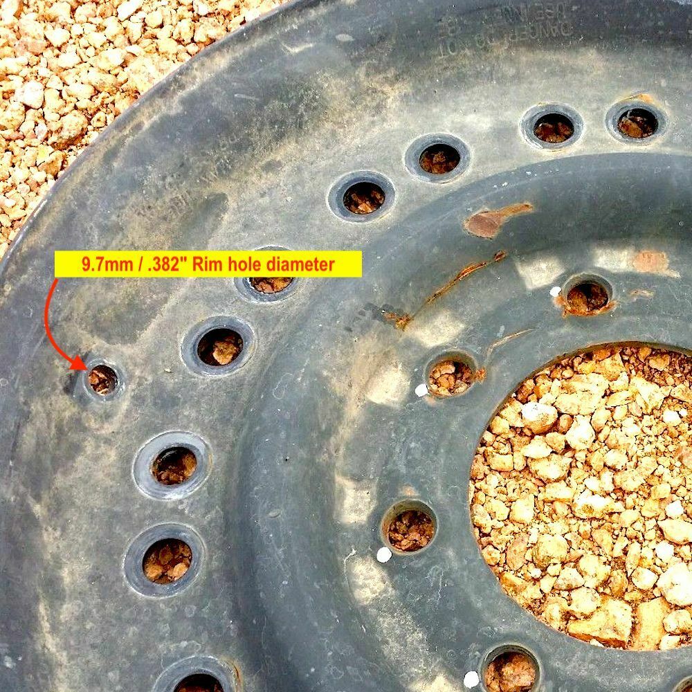 1 ea- Valve Stem, Radial Wheel&Tire ; Hummer M1151/52/65A1 ; 2640015626033 18112