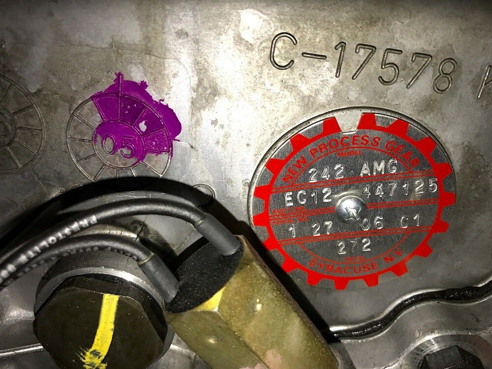 New TRANSFER CASE 242 ; Mil. Hummer ; EC12447125 6005789-A 21908 2520014092512