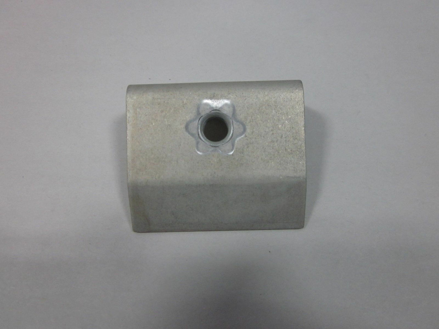 Mil. Hummer - M998 ; REINFORCEMENT , TUNNELSIDE , LH --- 12342386